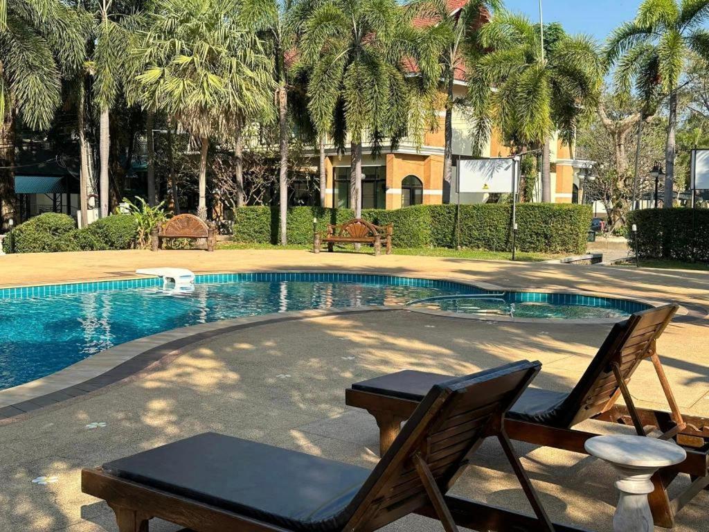 Siam River Resort Chaiyaphum Bagian luar foto