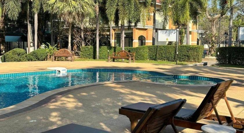 Siam River Resort Chaiyaphum Bagian luar foto